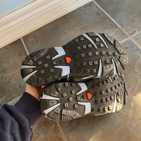 Nike Air Runners - Picture 6 of 6